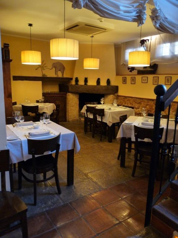 Hotel Restaurante Dona Anita Рекена Экстерьер фото
