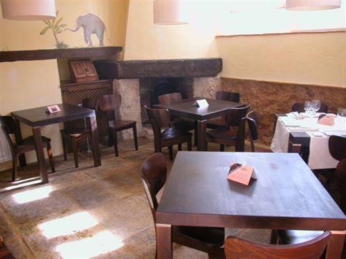 Hotel Restaurante Dona Anita Рекена Экстерьер фото