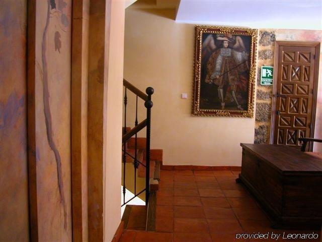 Hotel Restaurante Dona Anita Рекена Интерьер фото